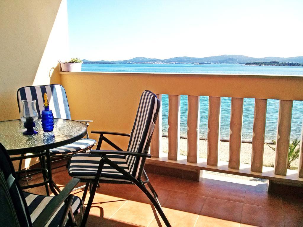 Beach Apartment Sveti Filip I Jakov - Turanj מראה חיצוני תמונה